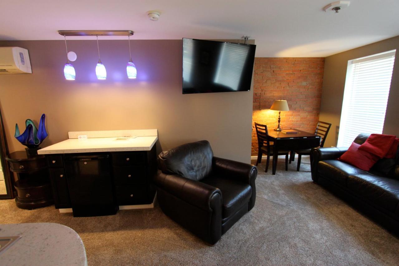 Lodging At The Gaffer Inn 코닝 외부 사진